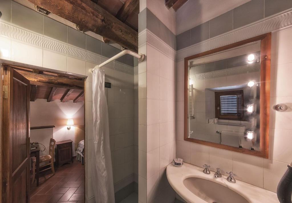 Relais Santa Cristina Guest House Radda in Chianti Room photo